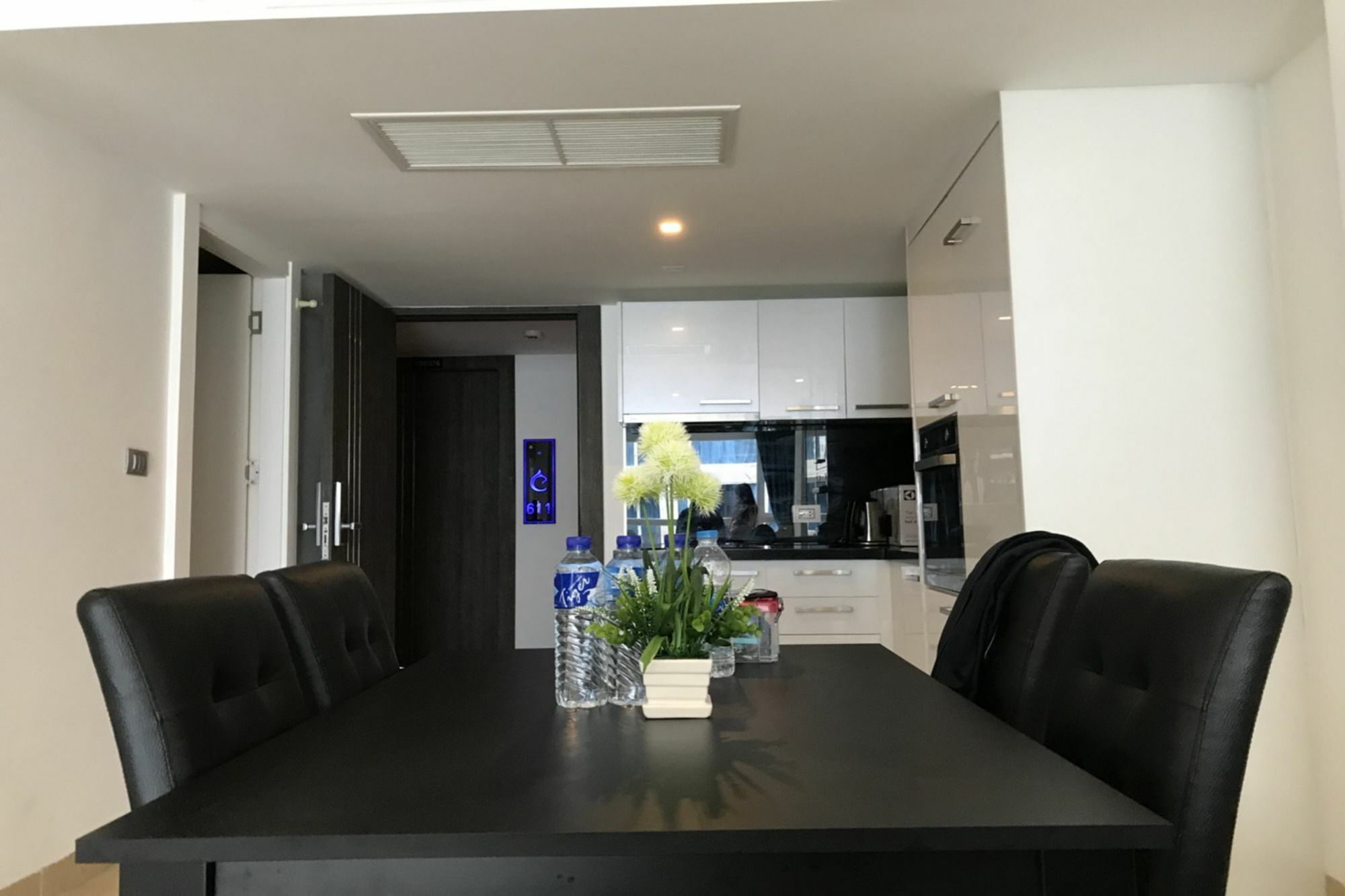 Uplus Avenue Residence Pattaya Εξωτερικό φωτογραφία